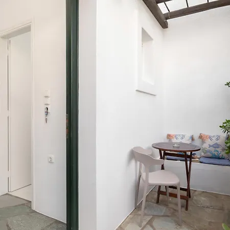 Casa de hóspedes Eleni 4*