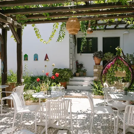 Eleni Casa de hóspedes 4*