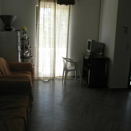 Guest house Eleni Parikia (Paros)